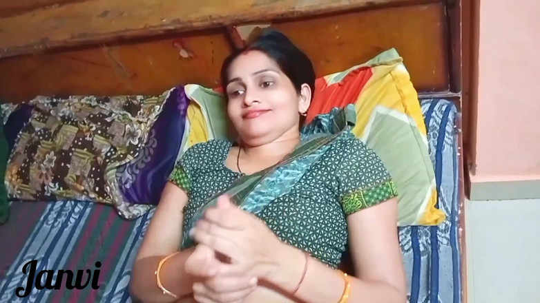 Janvibhabhii: भारतीय देसी भाभी का हिंदी आवाज में सेक्स वीडियो