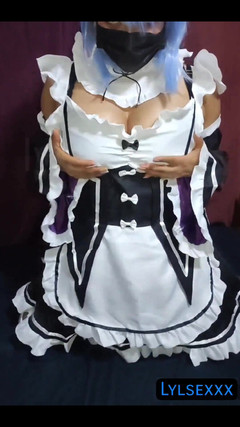 Lylsexxx: 雷姆角色扮演的宅男在没有避孕套的情况下被性交 第1部分