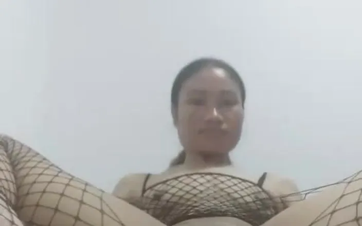 Lucky Kik: Lucky Kik Fingering with Fishnet