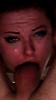 Saya memiliki tekaknya! Kongkek muka dengan pai tekak versi A