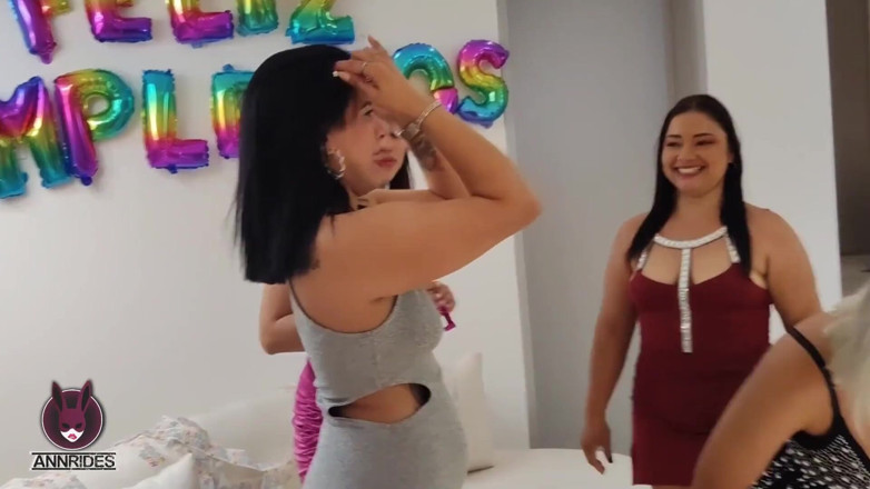 Ann Rides: Orgia Lesbica Ft, Kylei Ellish, Gamora, Linda Clauss, Celeste Alba,...