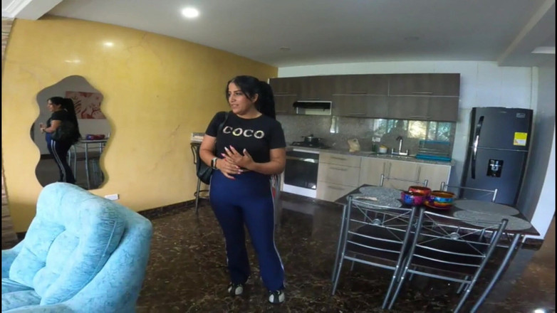 Jhodez1: Я не бачив свого зведеного брата так довго, що він стискав мою латиноамериканську дупу, що я переодягнувся в щось комфортніше для нього - jhodez1