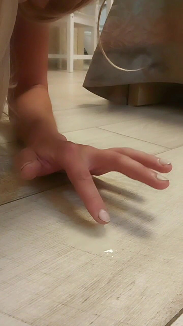 Vladasexytrans: Vladasexytrans Si Scopa Il Culo E Le Creme Sborra Bloccate