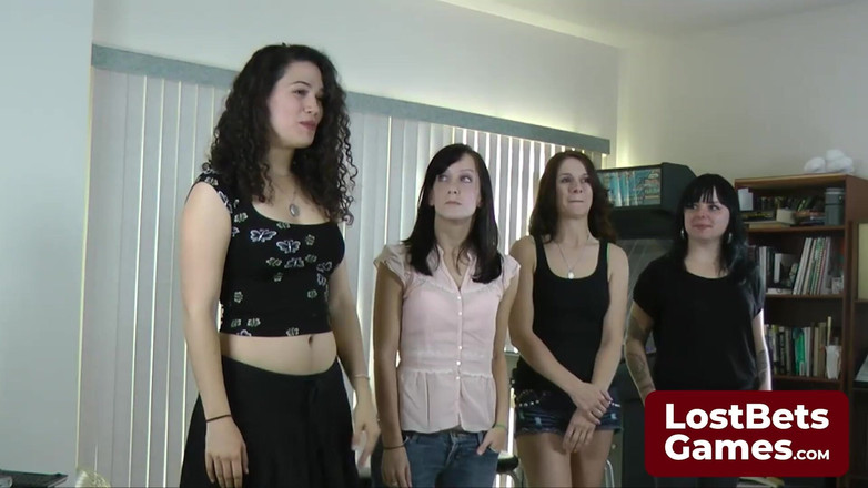 Lost Bets Games: Kevin, Învingătorul, îi comandă ratatului să-l stârnească