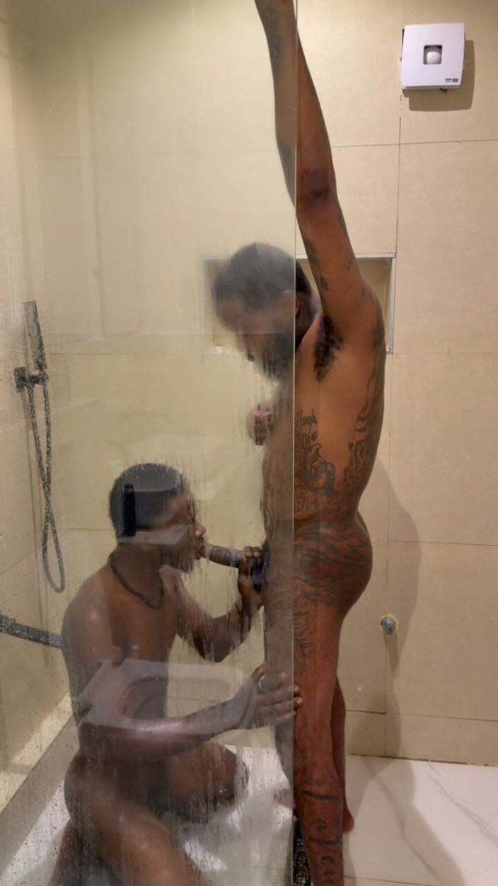 LordDiamondxx: Wtf hermano Diggin ese agujero realmente bien