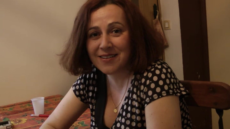 Paris Jango: Madre Soltera Goteando a Dos Pollas Grandes