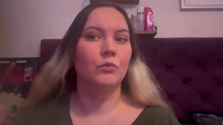 MissFFW: Joder yema se cepilla mi largo cabello natural