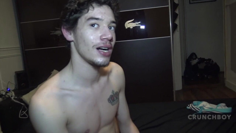 Very discreet straight boys curious: Max Lava usada cru por discreto jovem