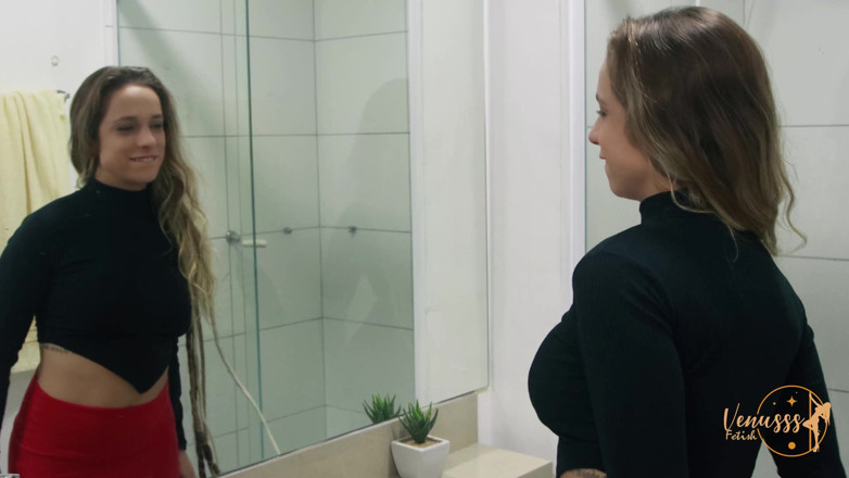 Venusss fetish: Noisy and Stinky Farts in the Toilet