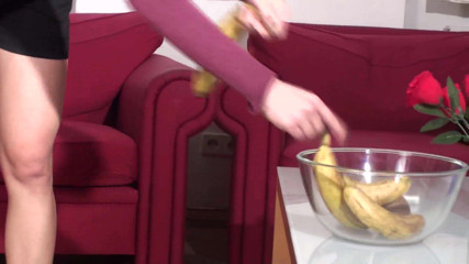 Femdom Austria: Food play humiliation