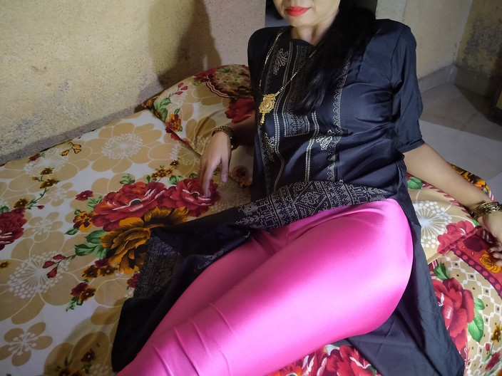 Shima kumari44: Chica india del pueblo en apretado coño