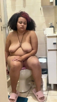 Gordinha rotina matinal, banheiro e peidos de ioga