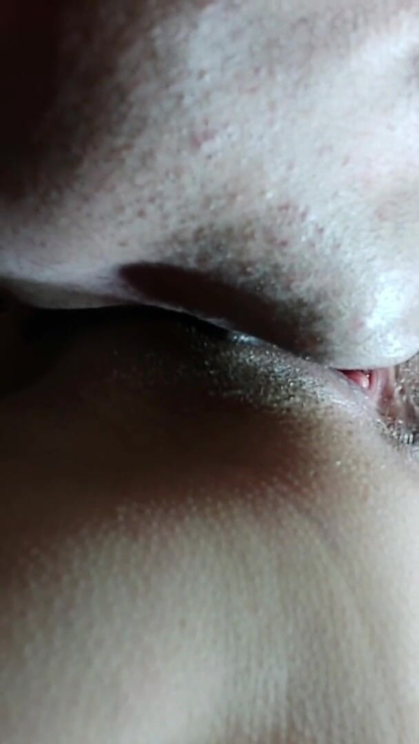 Wet Pussy Fuck: My First Teen Pussy Licking up Close