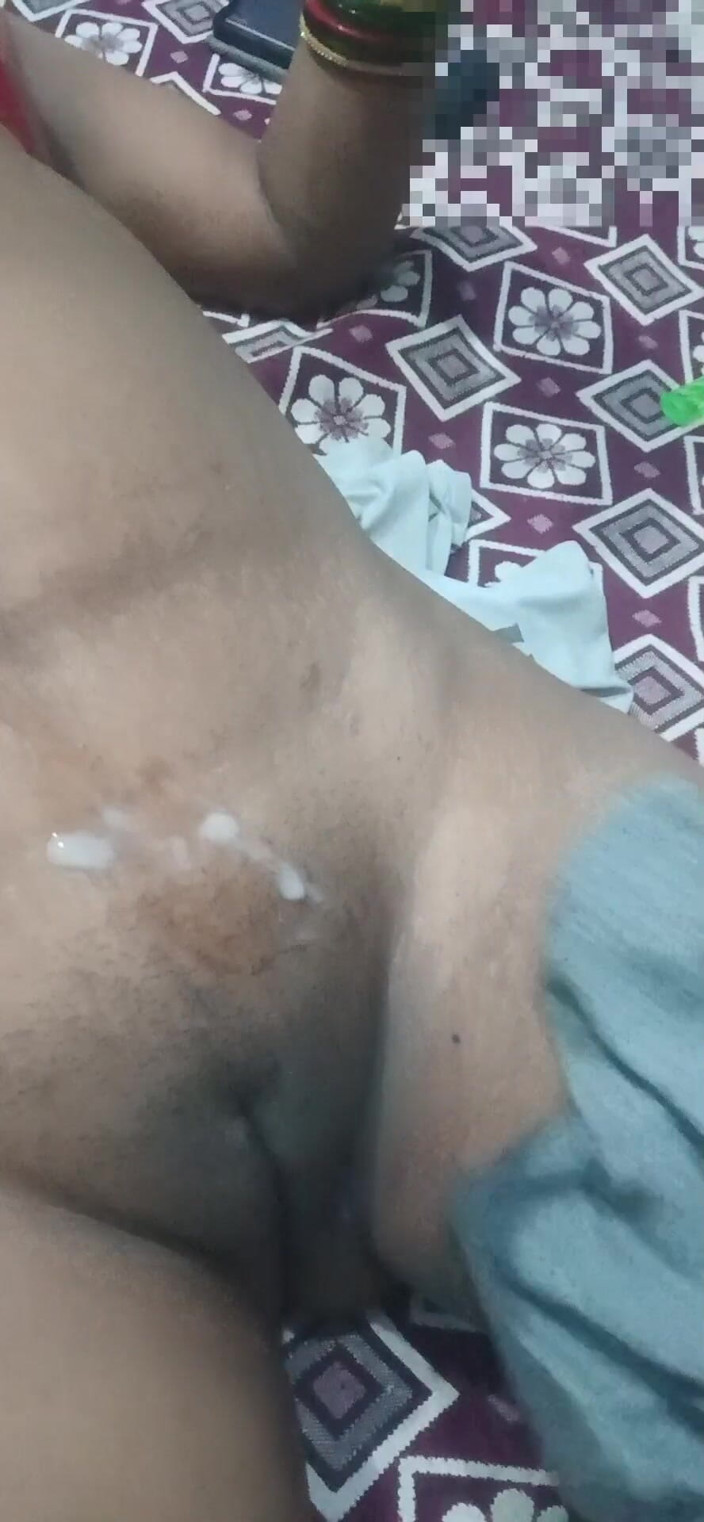 vijay_kumarpatel: Rajni ha reso tejram completamente nudo e l'ha leccata e...
