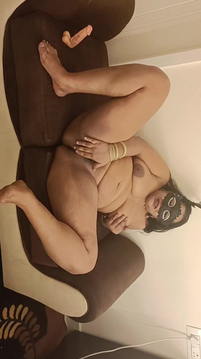 Spandana_Sweety: Телугу модель Спандана трахается с пасынок