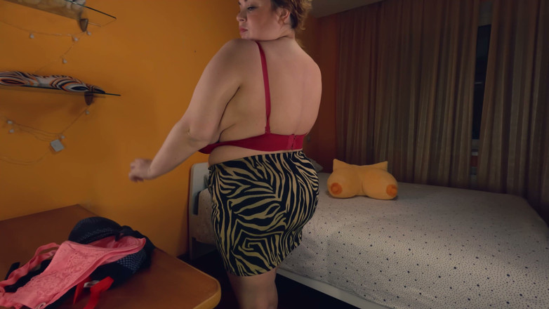 Anna Katz: La bbw anna katz prova tutti i suoi reggiseni