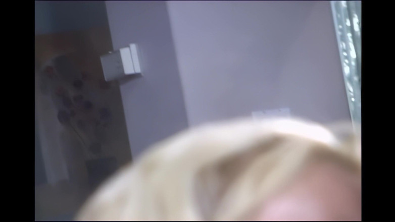 Pornobello: Holly Wellin: een seksgodin hard geneukt in haar perfecte kleine...