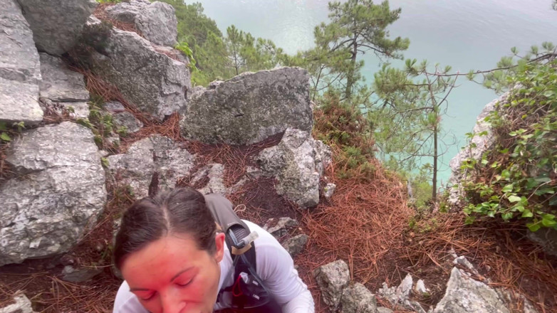 Dazzlingfacegirl: Kouření cizího ptáka v lese a polykání jejího spermatu