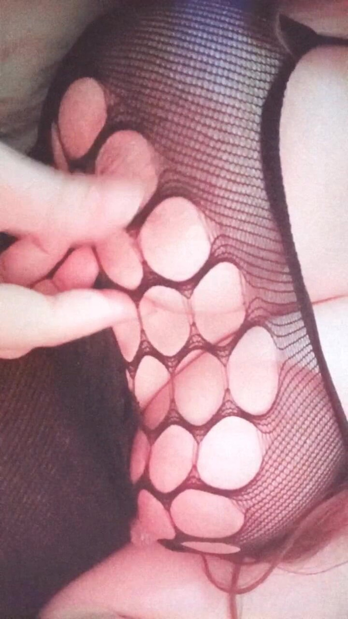 xxxnx: Üvey annem bir kadın
