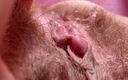 Cute Blonde 666: Mokrá kundička zní zblízka, velký klitoris chlupatá