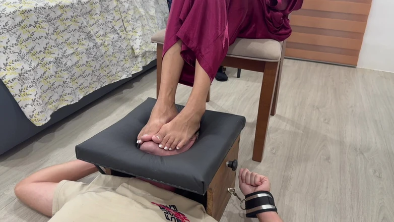 Mean Asian Wife: Cruel Foot Domination Locked in the Box