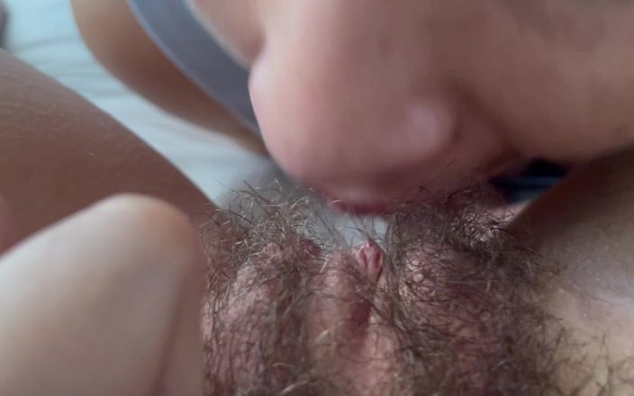 zoemelissa: My Little Hairy Clit Is Sucked POV