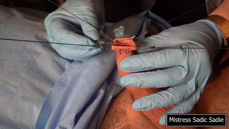 Sadic Sadie: Jehly CBT v tom nejlepším smyslu!