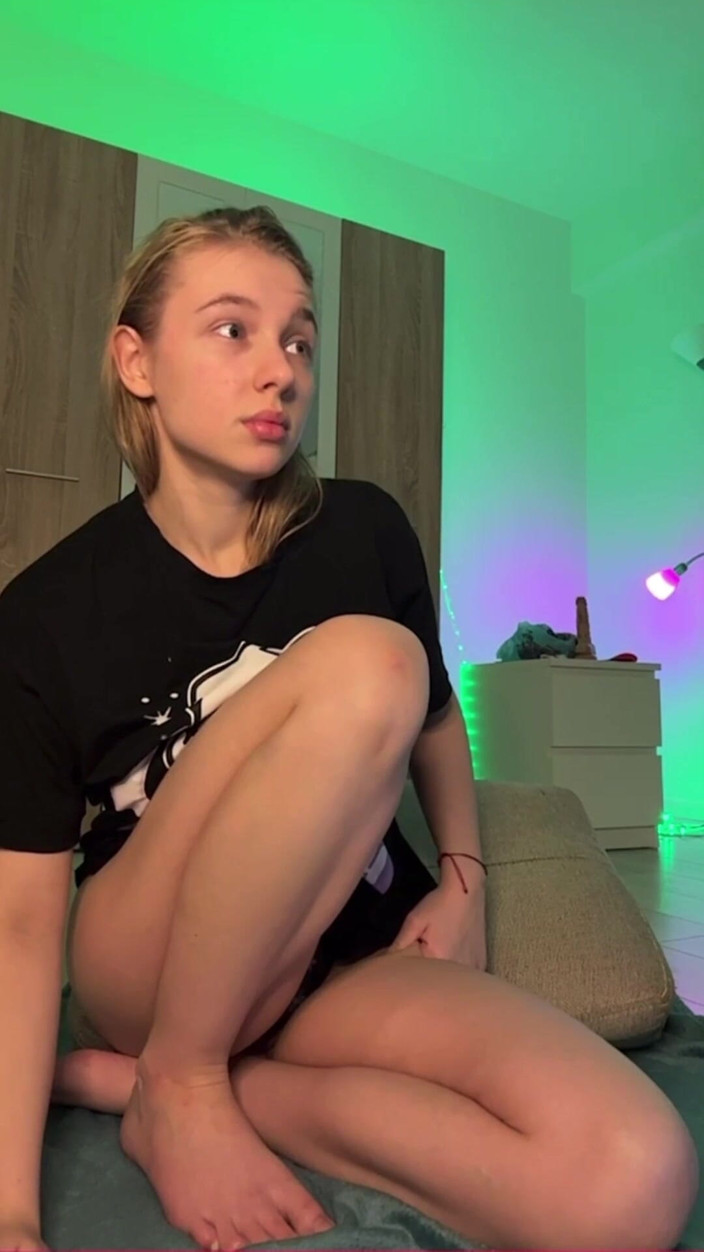 JuiceLussie: First Time Fisting Anal so Hot