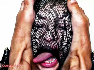 sex21century: Cerita #10. Fetish kaki eksklusif. Tempat perlindunganku adalah kakimu. Tante seksi...