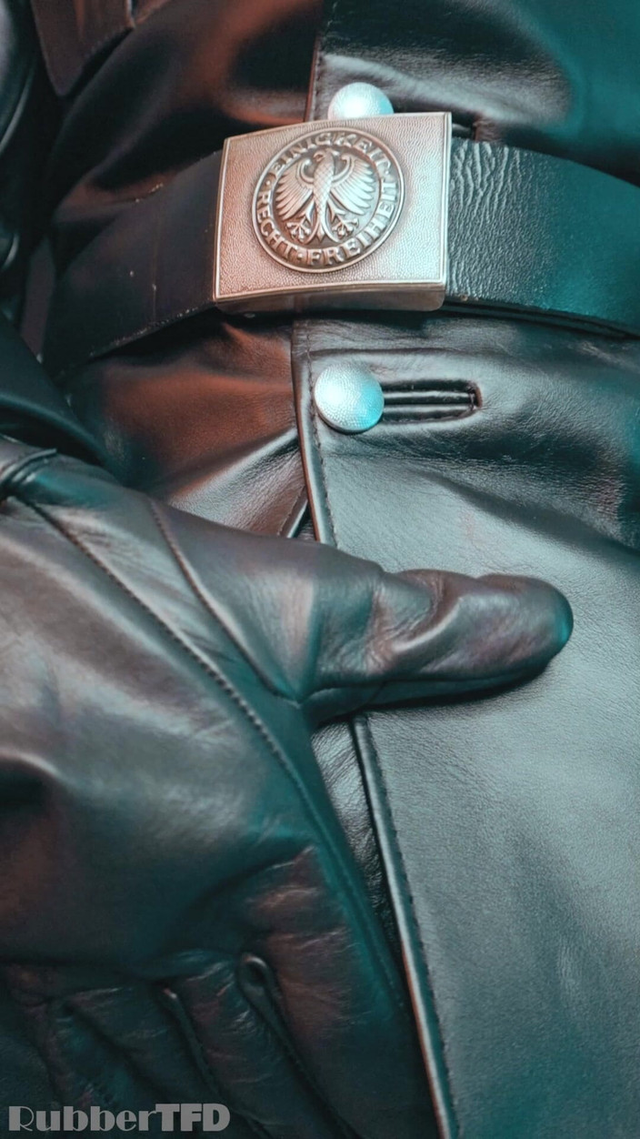 RubberTFD: Powrót skórzanej masktery VK