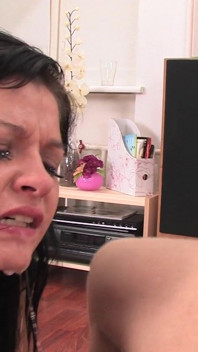 Bella 18yo Got Her Throat Extrem Fucked