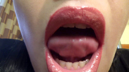 Goddess Misha Goldy: Něžná obryně vás spolkne zaživa