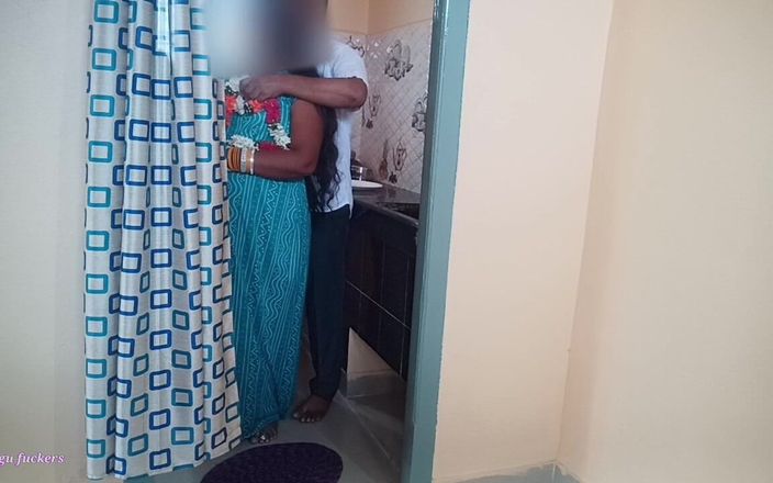 Telugu-fuckers: Дезі індійська мачуха з великими цицьками трахається з пасинком на кухні під час приготування їжі