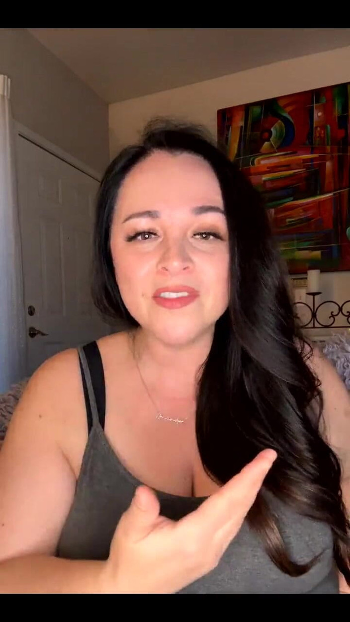 Amanda Thickk:  Amanda Thickk स्ट्रीम 