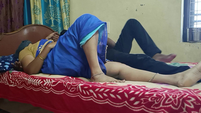 Decent couples: Husband &amp; Wife Private Romance Moments with Telugu