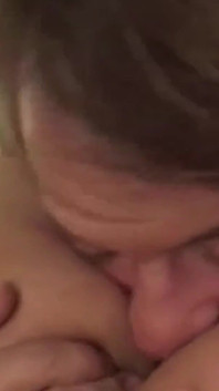 Samantha è una troia perversa che adora fare sesso e la sua preferita è il sesso anale