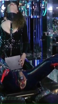 Lady Lilith - uzamčená na 2 týdny v zařízení cudnosti xxs steelworxx
