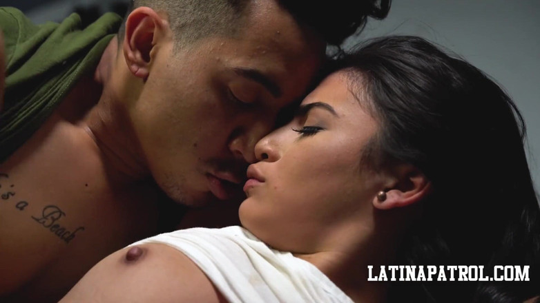 Latina Patrol: Michelle Martinez - Ditabur dan dikurung