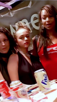 Dunia-montenegro: Dunia Montenegro y Angie Kiss en el Festival de Erotico Cine de Barcelona en 2006