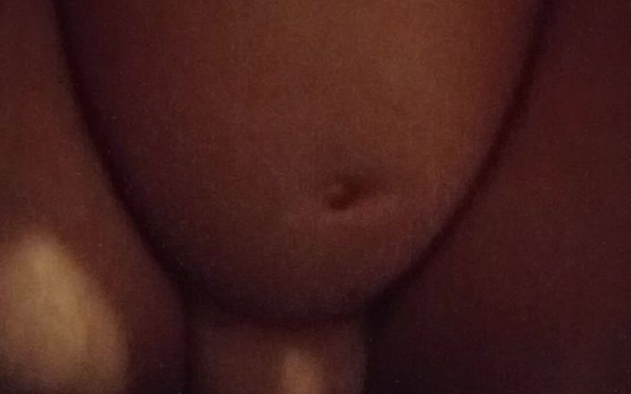 Littledragon33: Enorm dildo i anal fitta