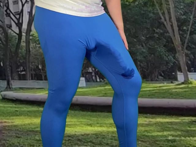 Huge Cock Cumshot in Pants Cum (Lucas Nathan King)