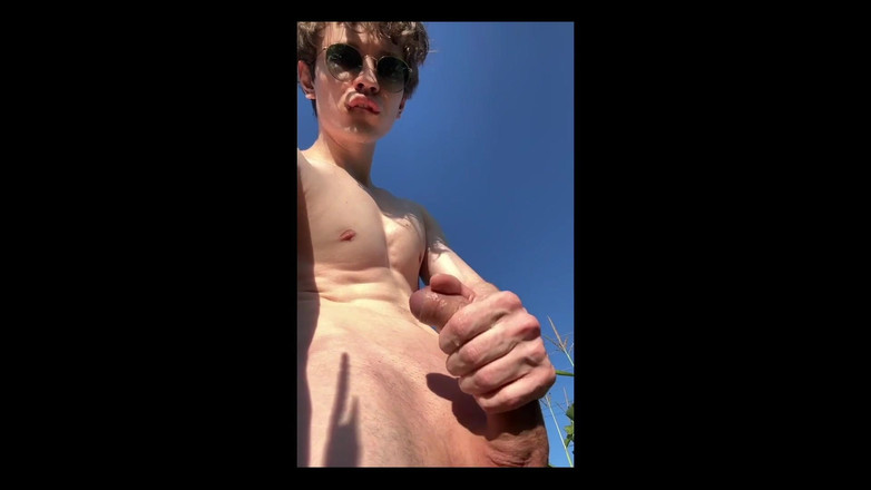 rushlightDante: Kukuřičná pole a velký péro kolem