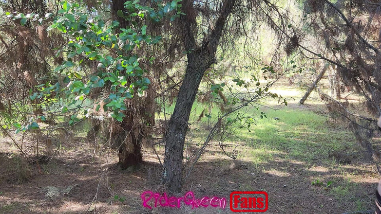 Riderqueen BBW Step Mom Latina Ebony: Riderqueen Sám venku