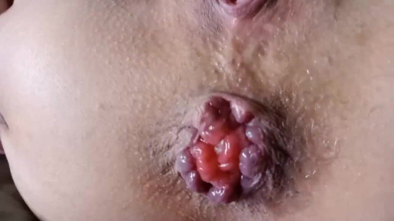 Nadin: Un plug e palle nel mio culo allo stesso tempo...