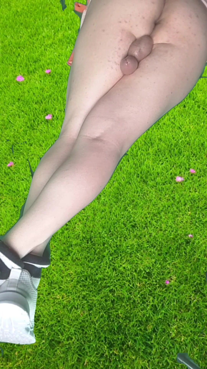 Kitty_Cross: Booty Blonde Femboy Sweet Juicy Ass Smooth Thighs Lollipop Sissy