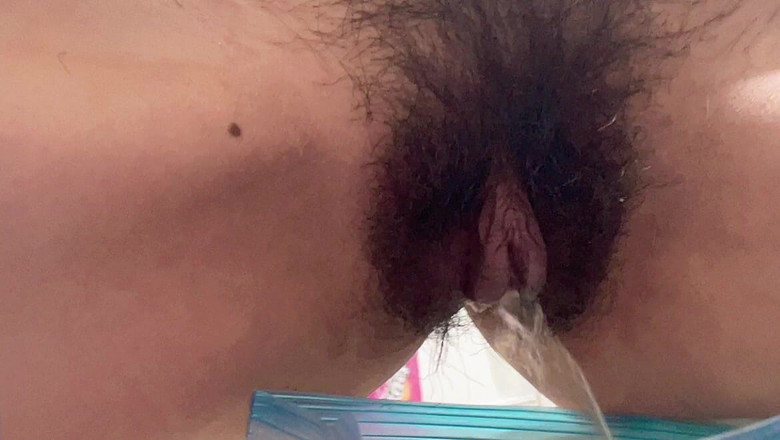 sweethanajapanese: Teen hana japan haarige muschi ficken spielzeug dann ihr pissen