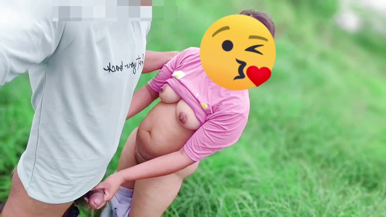 Fuckkkker: Fată studentă se fute în junglă. Hindi Audio