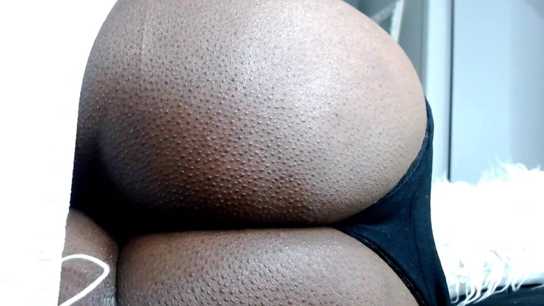 Maeling: Tiny Oily Ass Winking and Deep Ass Shoving 