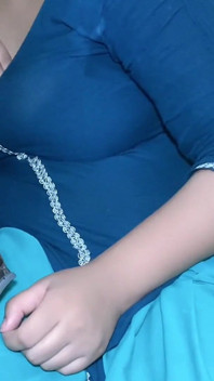 Rashmika Extrême, première expérience anale hardcore, sodomie étroite avec son copain, vidéo HD réelle