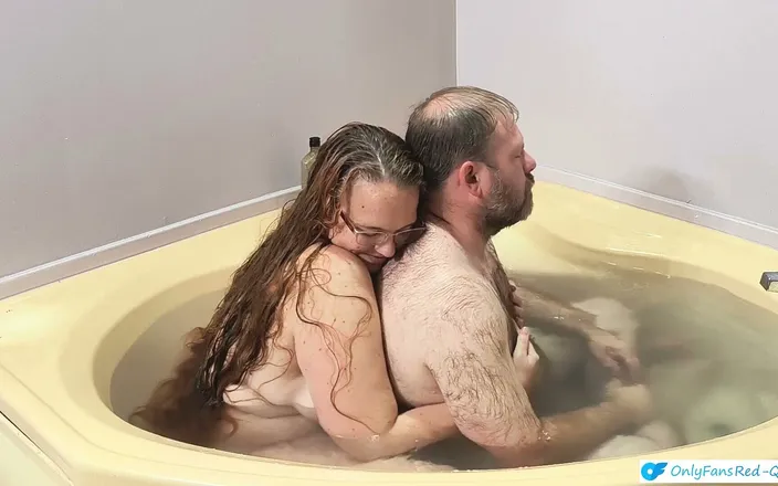 Red Queen: Shaving Bathing and Sex